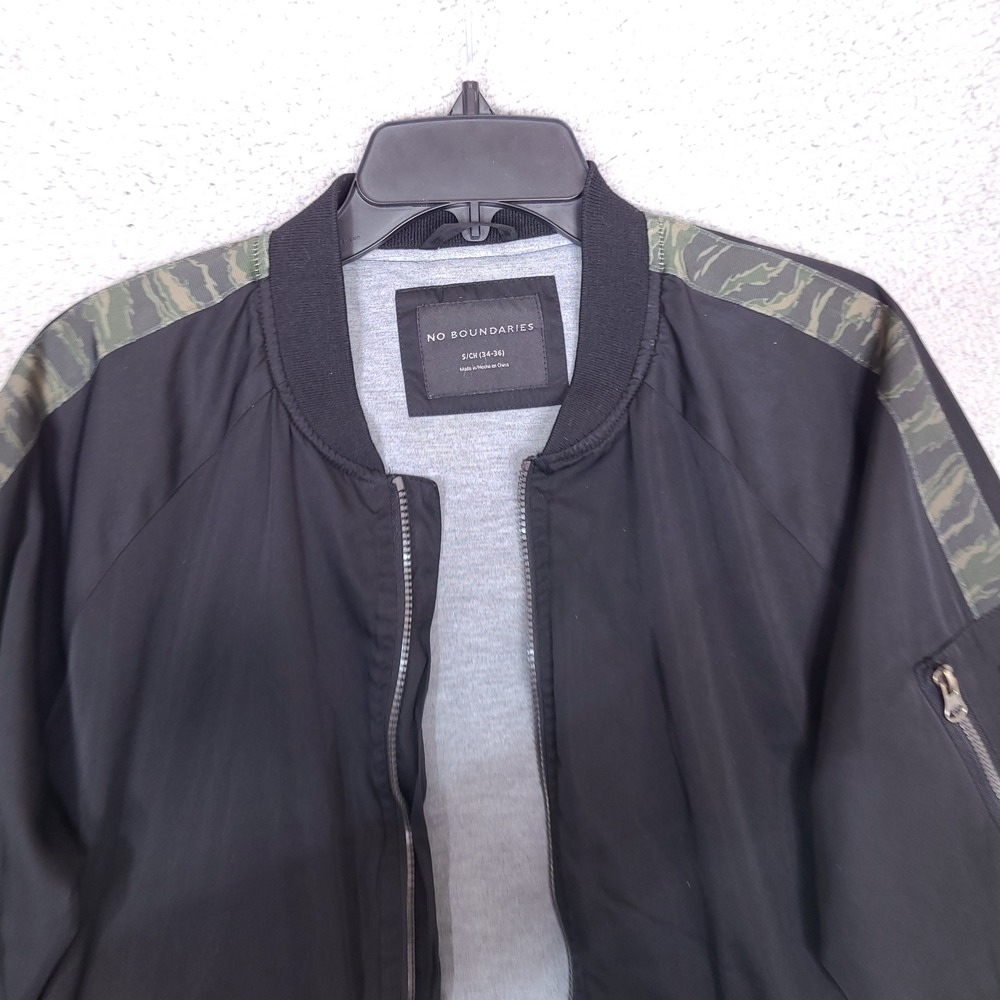 No‎ Boundaries Mens Bomber Jacket Small Black Soot Camo Sleeve *Broken Zipper - Picture 3 of 13